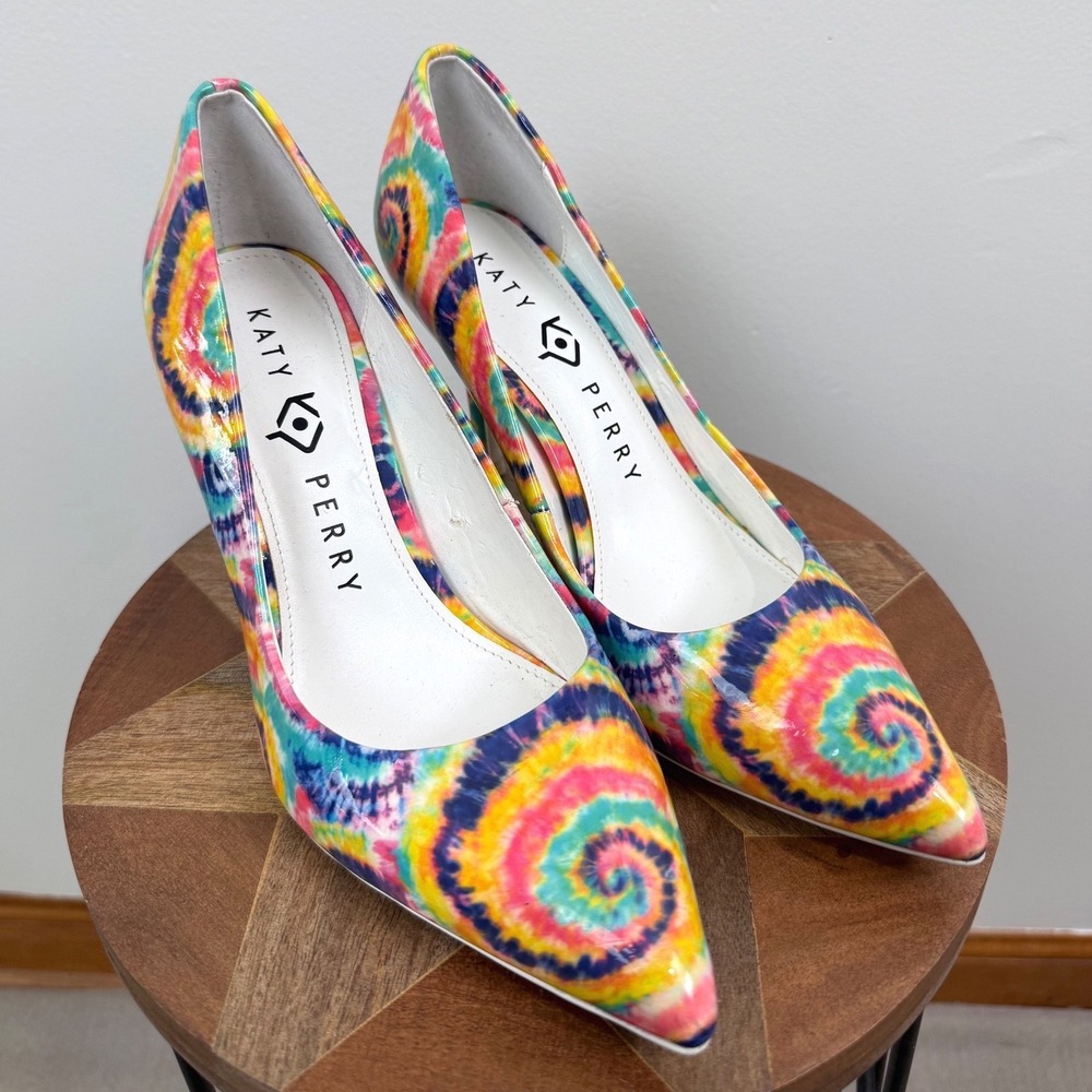 Katy Perry The Sissy Tie Dye Pointed Toe Pumps Heels 5.5M Rainbow Pride Boho